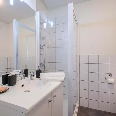 Apartman Student Factory