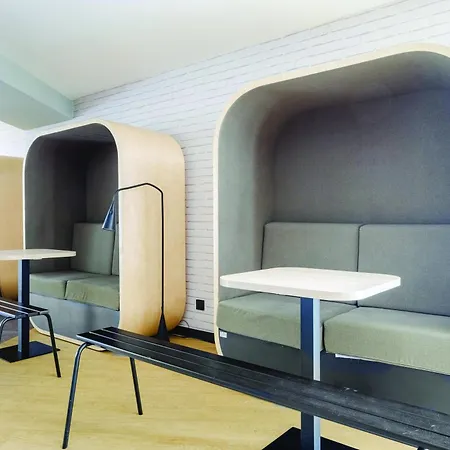 Apartman Student Factory